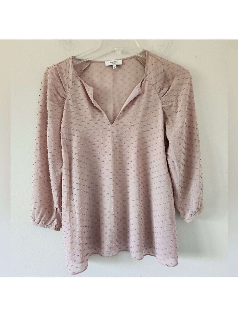 ARITZIA | Babaton Augusta Silk Blouse Swiss Dot Split Crewneck Pink Sz XS